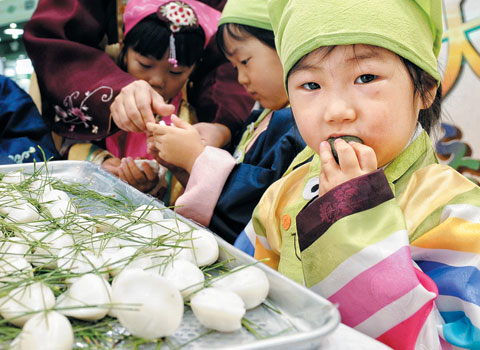 송편·강강술래·성묘와 차례… '한가위' 하면 내가 빠질 수 없지!