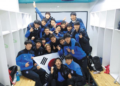 U-17 축구대표팀, 2승 1무… 1위로 16강행